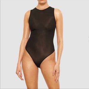 SKIMS JELLY SHEER CREW NECK BODYSUIT ONYX MED NWOT